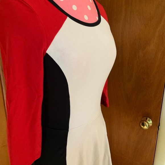 Express Color Block Dress - Picture 3 of 4